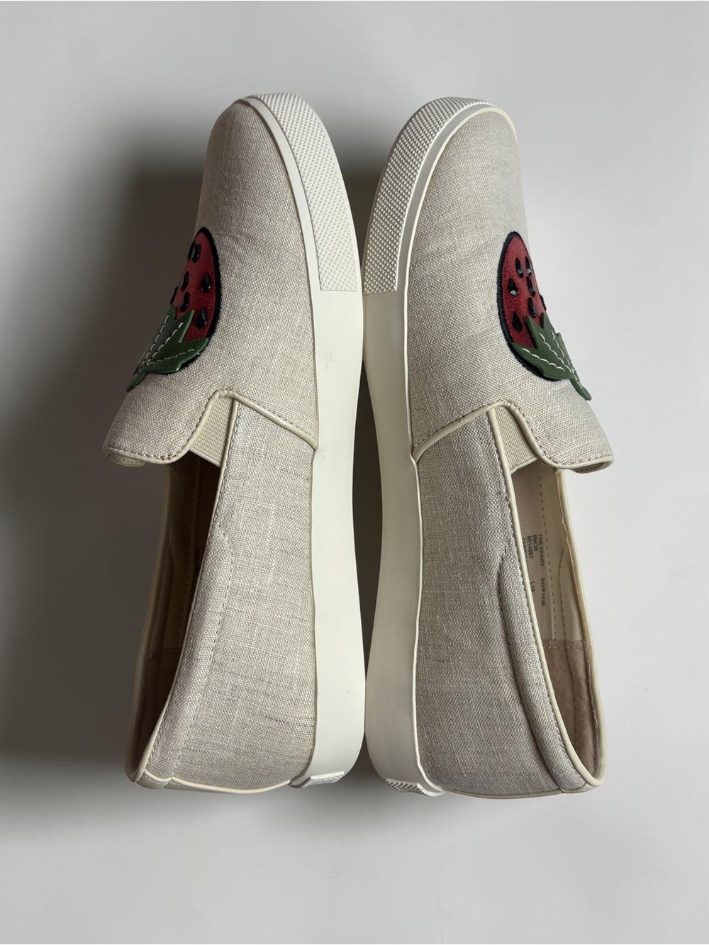 Katy Perry The Kerry Strawberry Canvas Slip On Sneakers Cream 8M / 38 - Picture 5 of 9